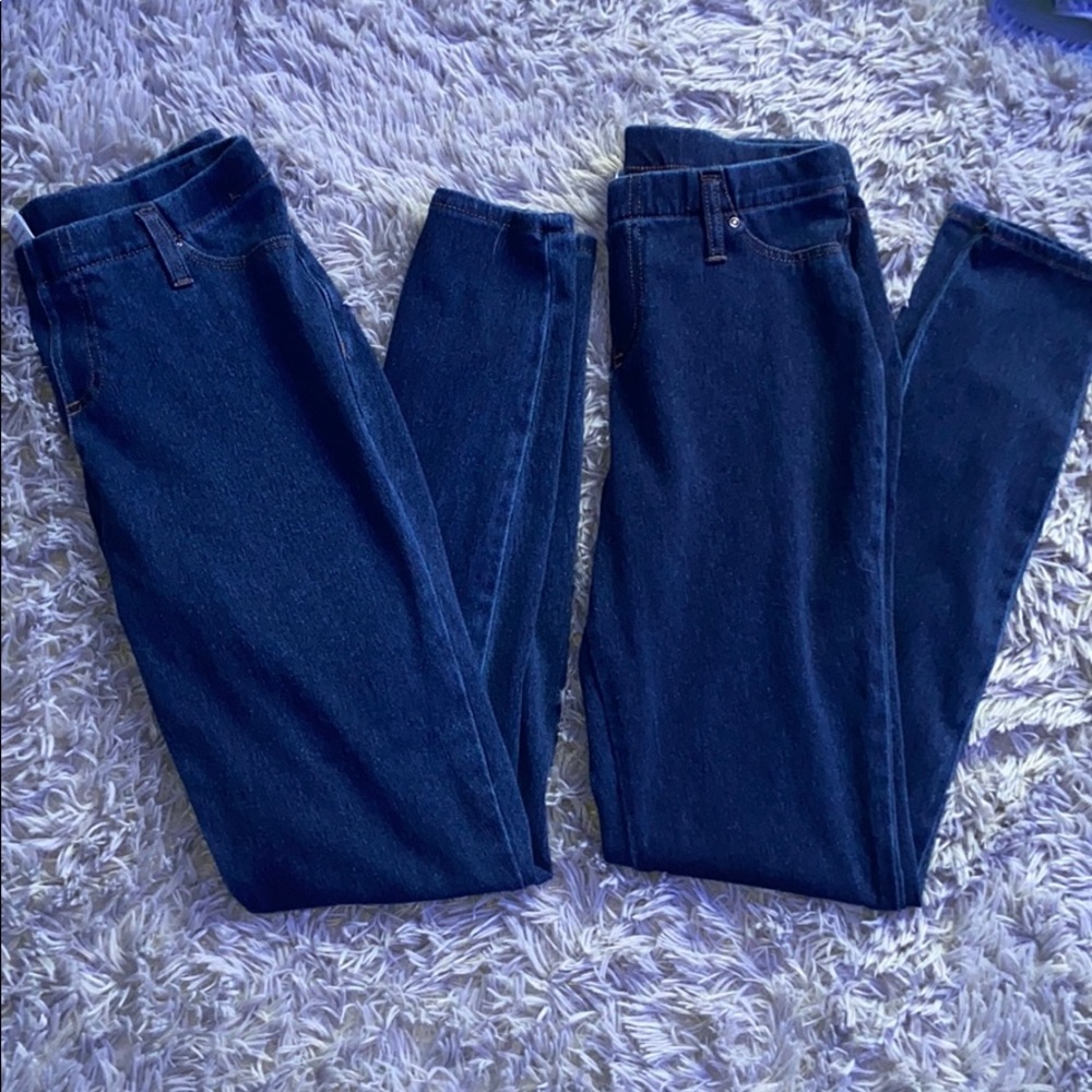 2 pairs of jeggings